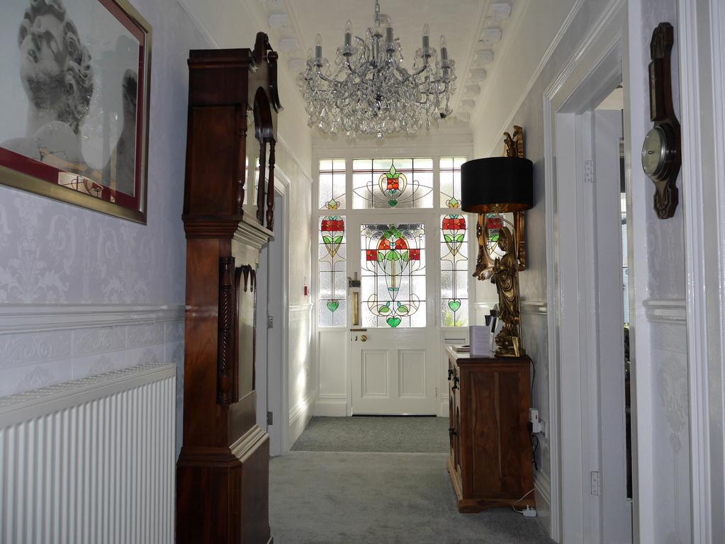 Haversham House - Adults Only Ландъндо Екстериор снимка